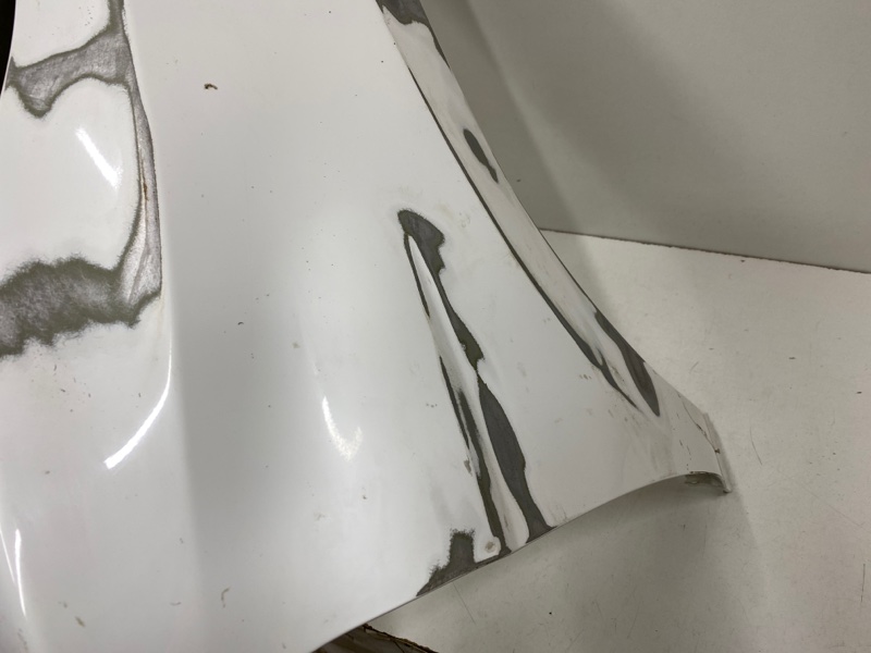 Крыло переднее правое