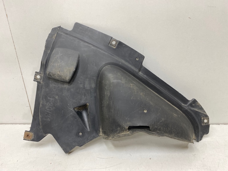 Защита антигравийная левая