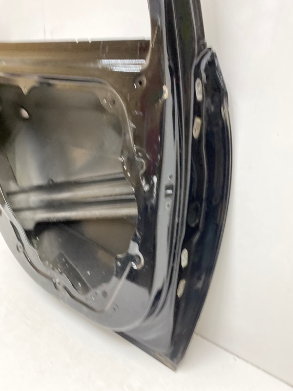 Дверь задняя левая