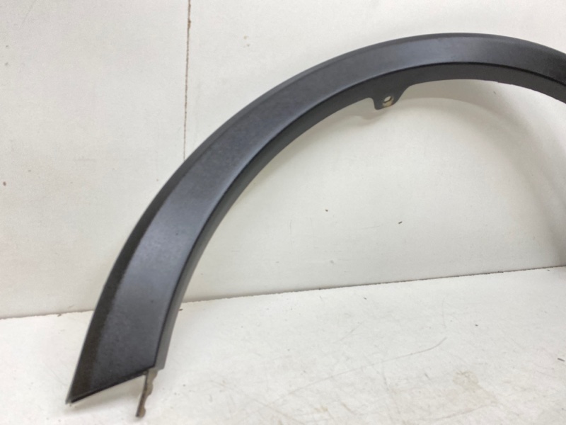 Накладка переднего крыла левого