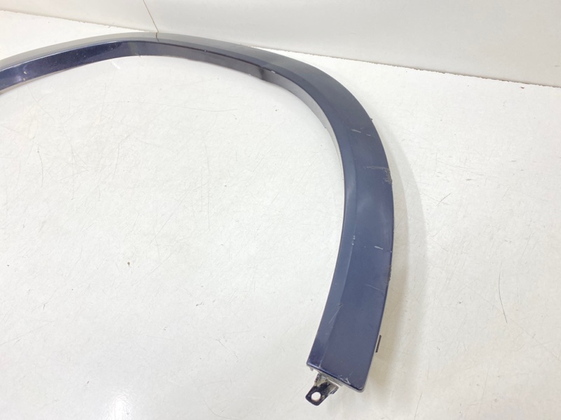 Накладка переднего крыла правого