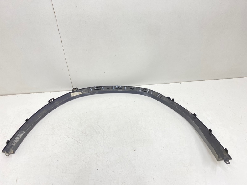 Накладка переднего крыла правого