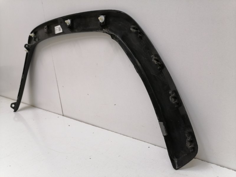 Накладка переднего крыла левого