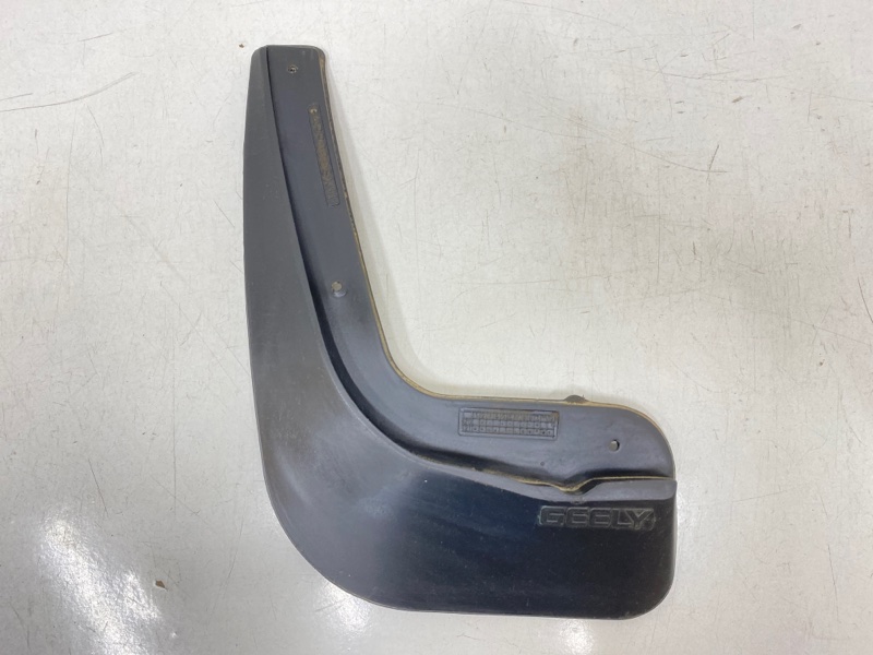 Брызговик задний левый