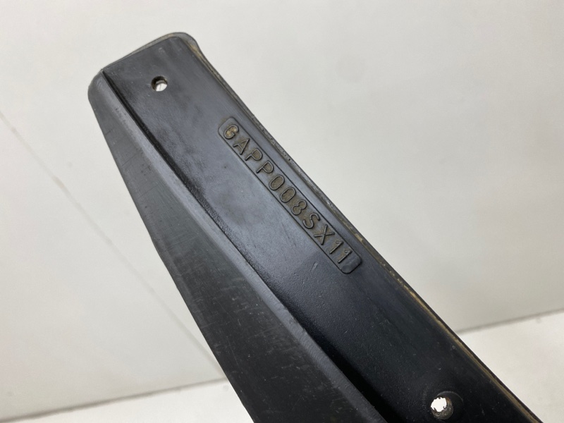 Брызговик задний левый