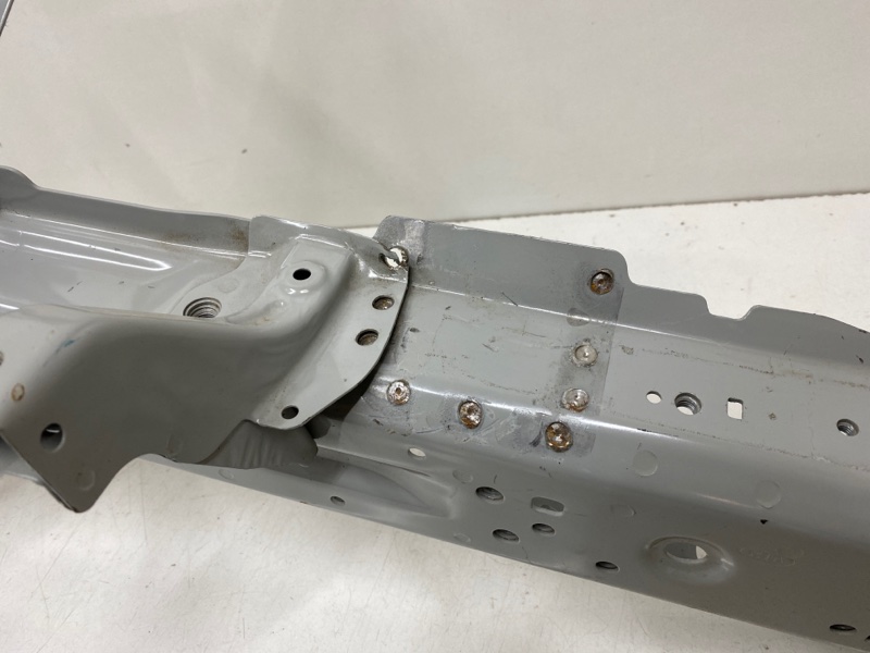 Лонжерон передний левый