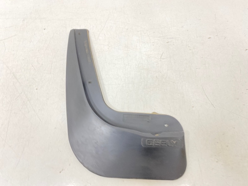 Брызговик задний левый