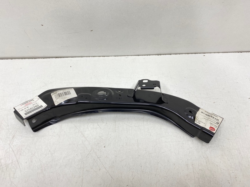 Кронштейн фар правый