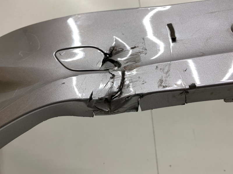 Бампер передний