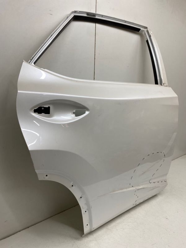 Дверь задняя правая