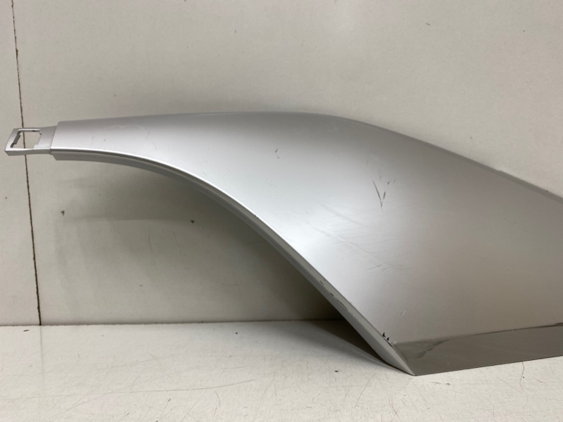 Накладка заднего крыла левого