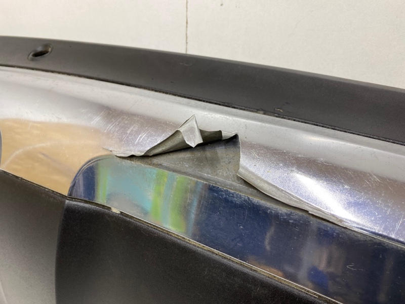 Спойлер заднего бампера