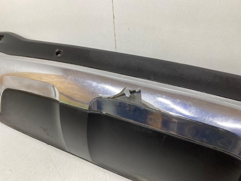 Спойлер заднего бампера