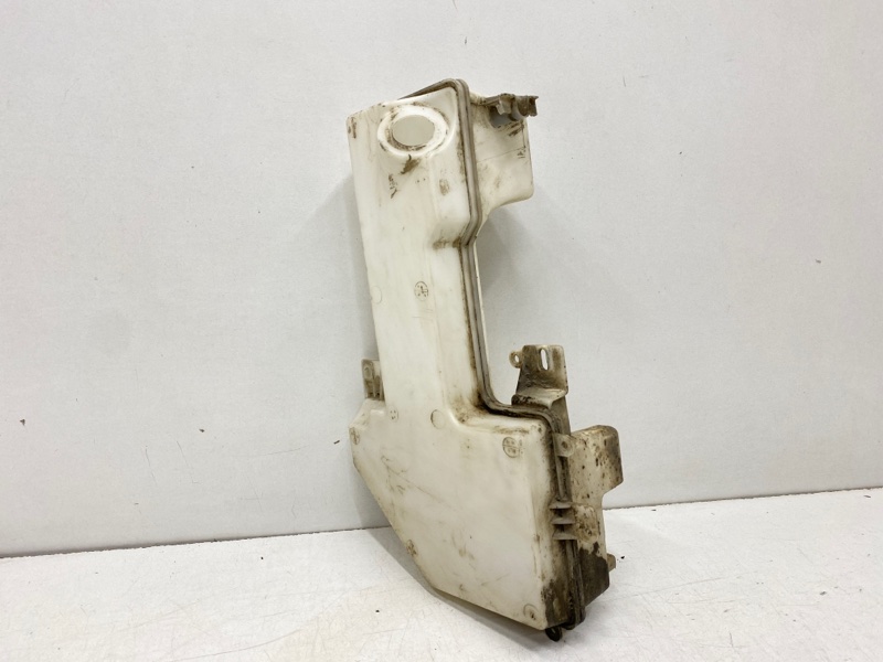 Бачок омывателя лобового стекла