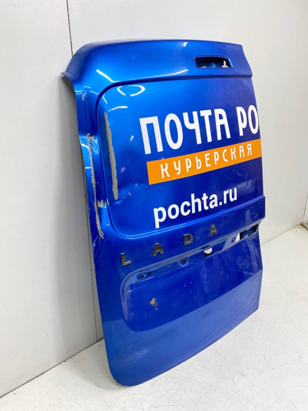 Дверь багажника