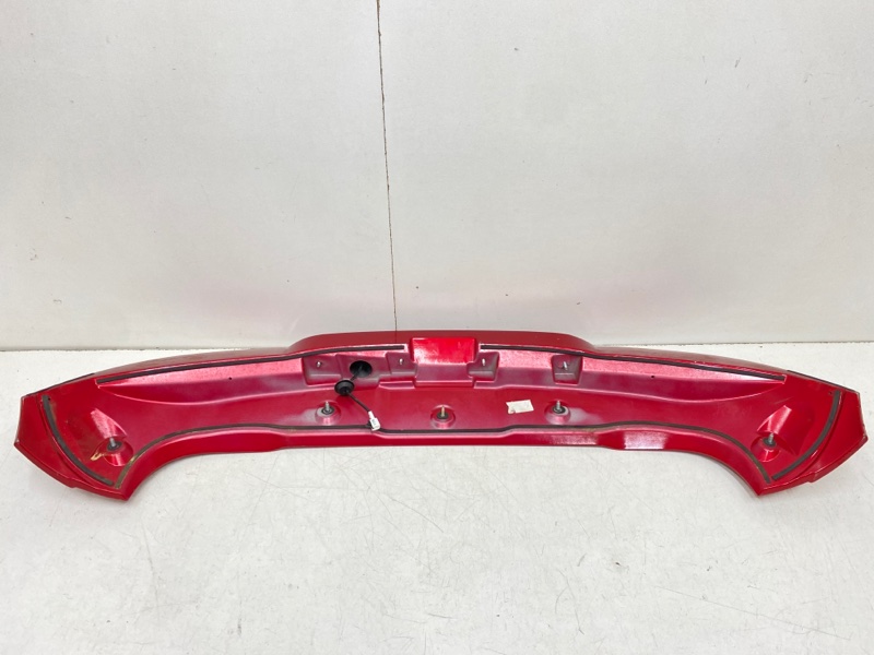 Спойлер (дефлектор) крышки багажника