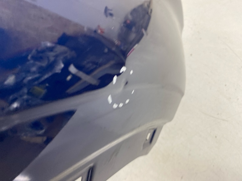 Крыло переднее правое