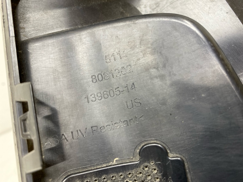 Накладка переднего бампера правая