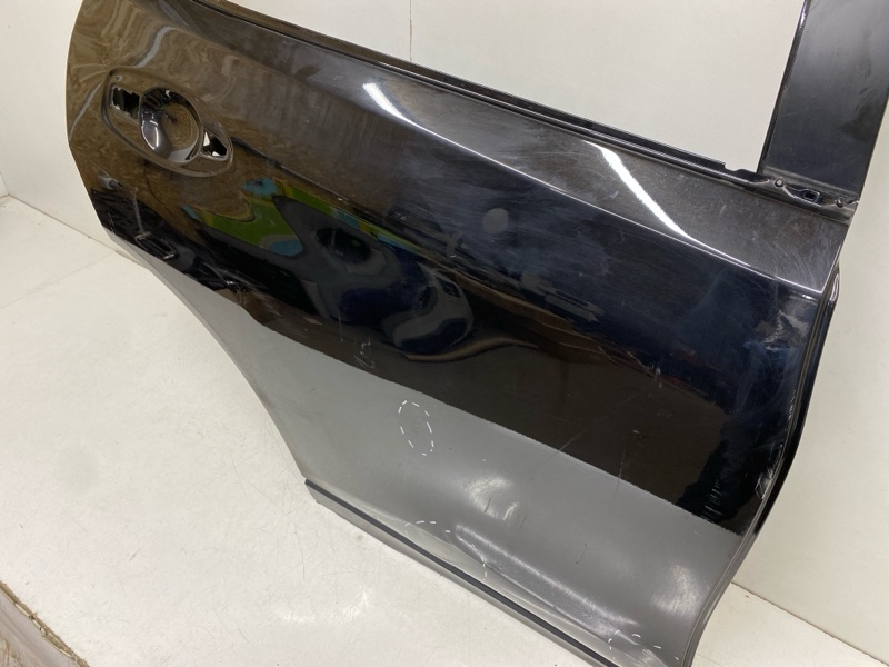 Дверь задняя правая