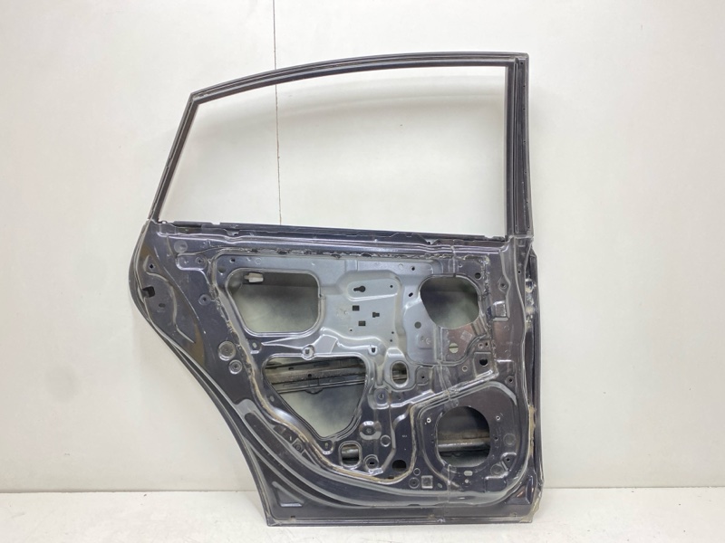 Дверь задняя левая