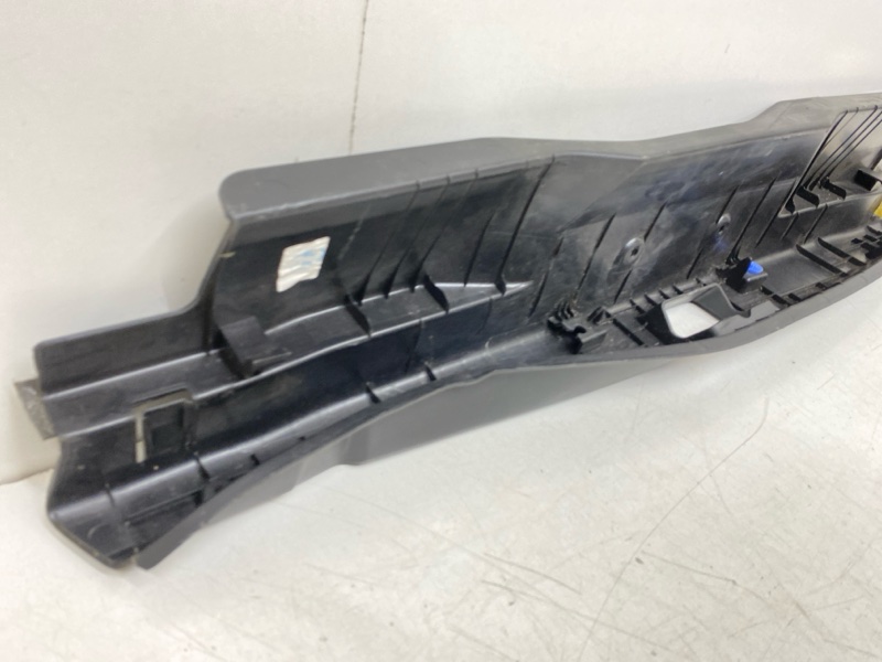 Обшивка багажника