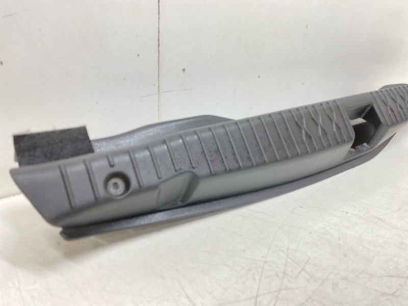 Обшивка багажника