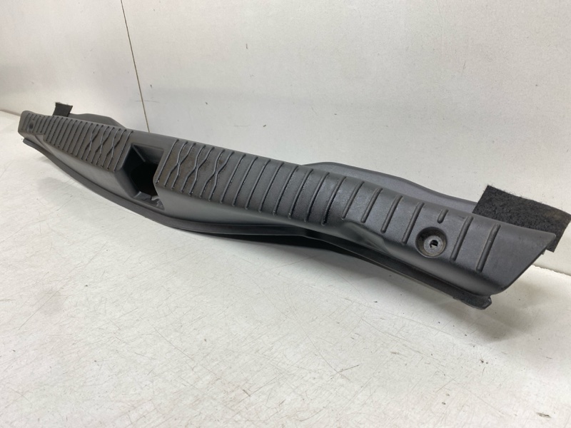 Обшивка багажника