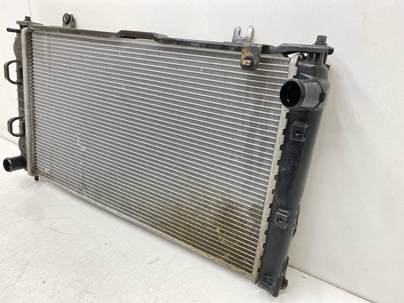 Радиатор охлаждения двигателя основной