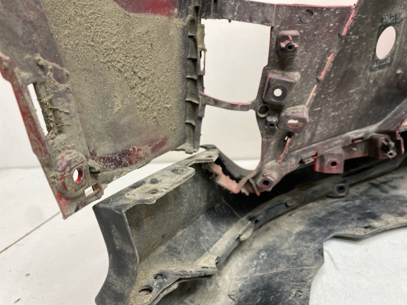 Бампер передний