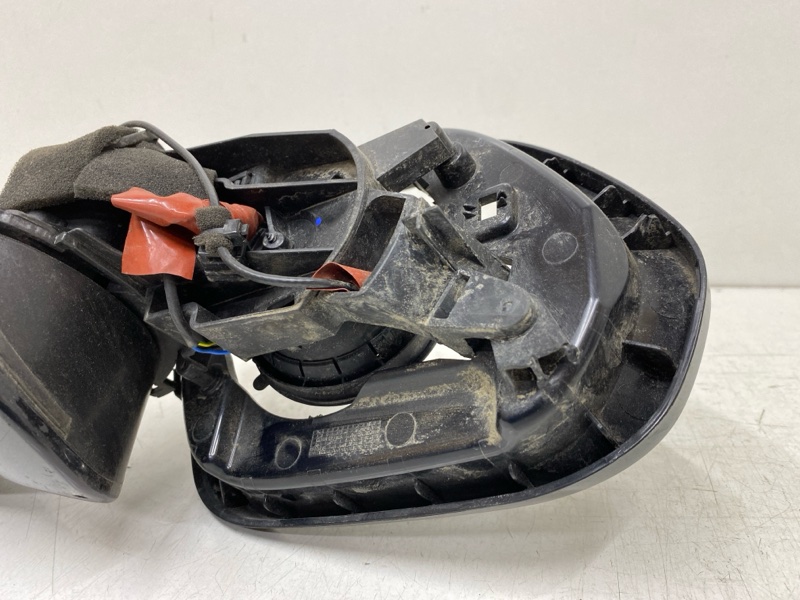 Зеркало левое электрическое