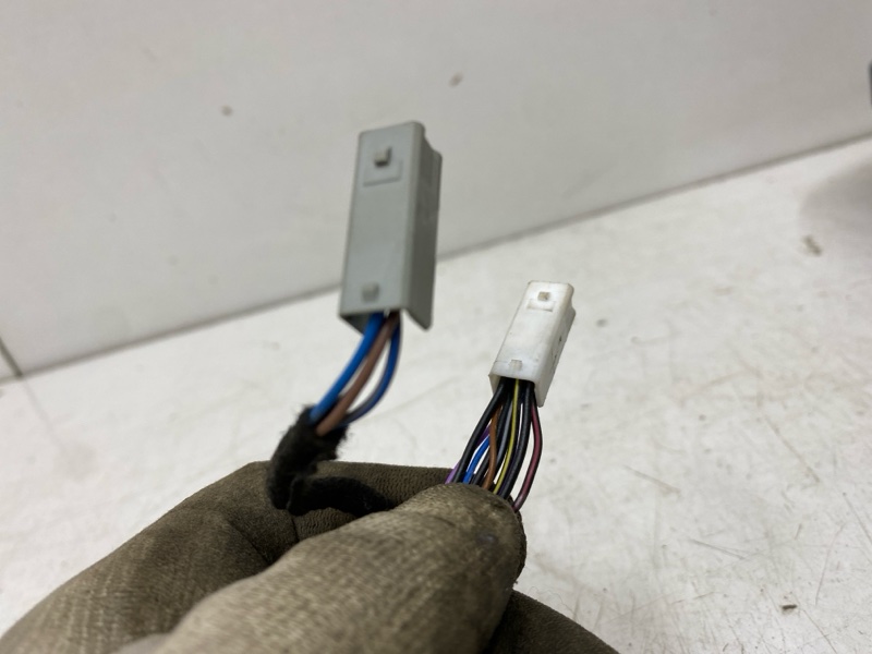 Зеркало левое электрическое