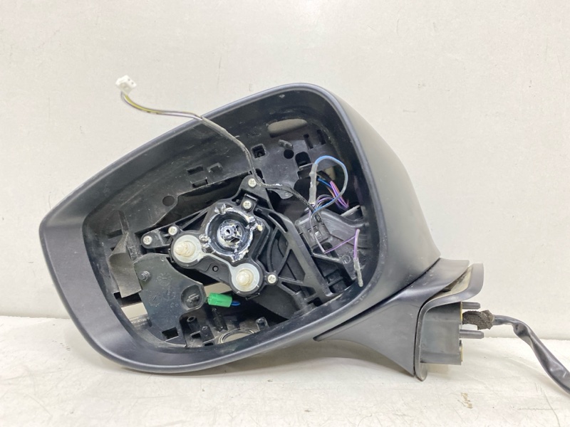 Зеркало левое электрическое