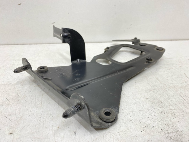 Кронштейн (сопут. товар)