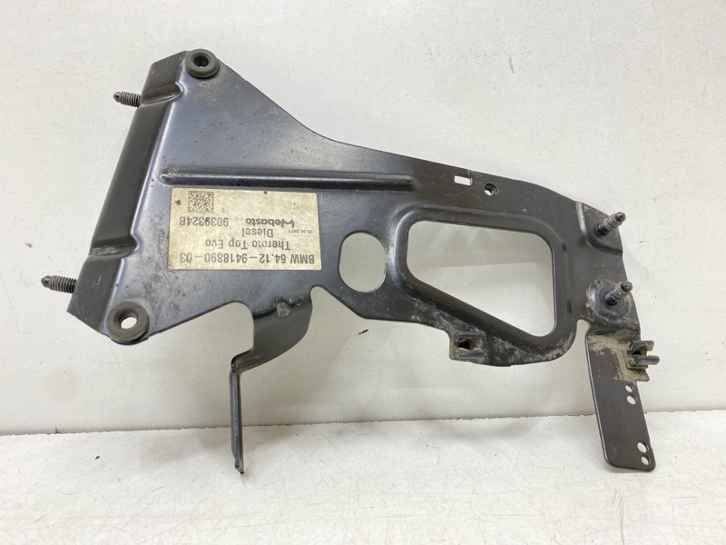 Кронштейн (сопут. товар)