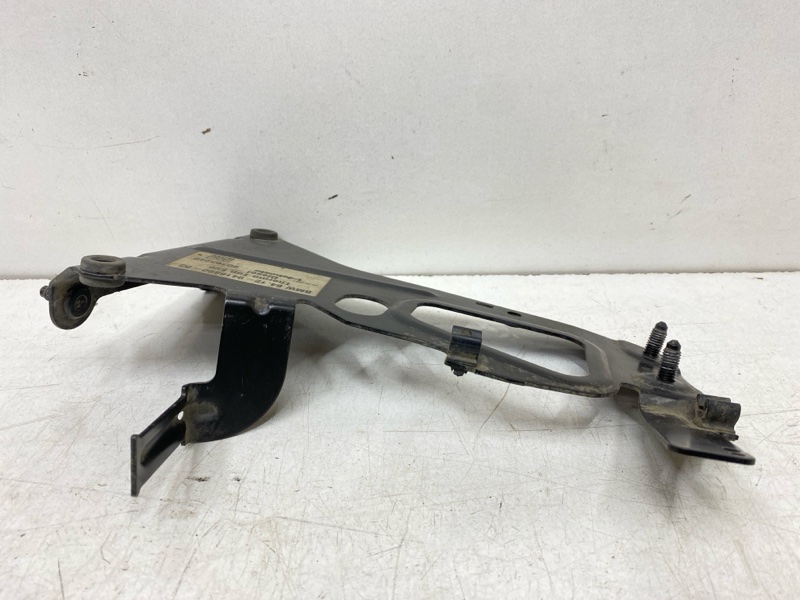 Кронштейн (сопут. товар)