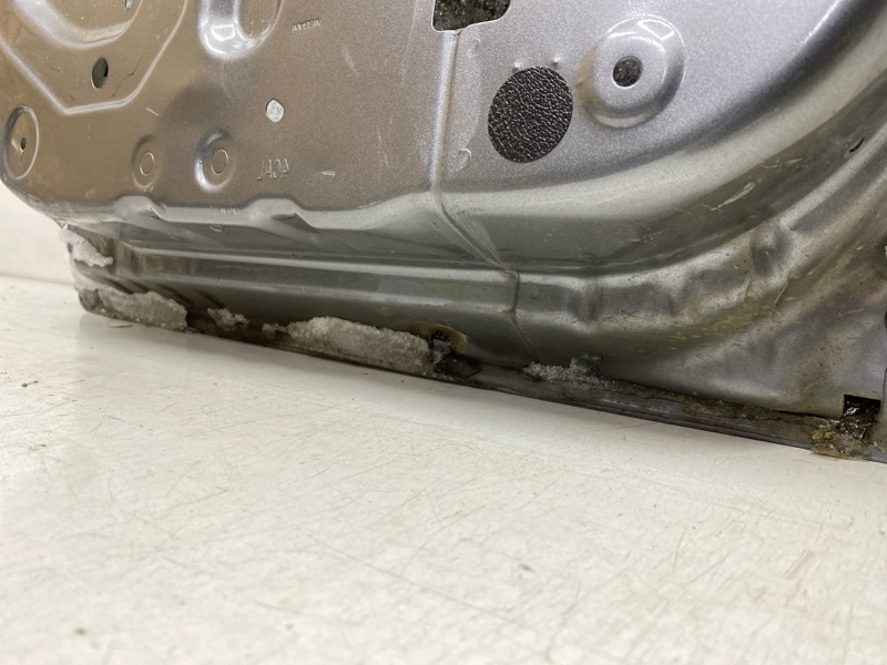 Дверь задняя левая