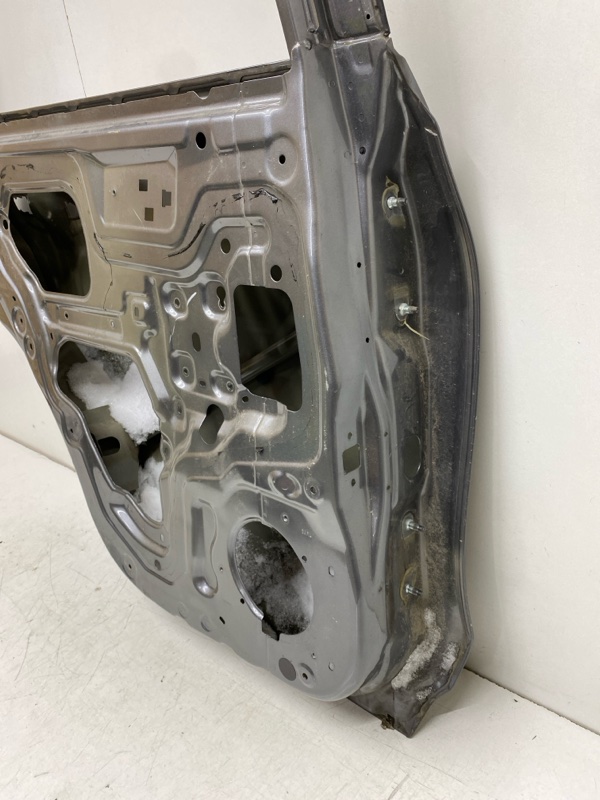 Дверь задняя левая