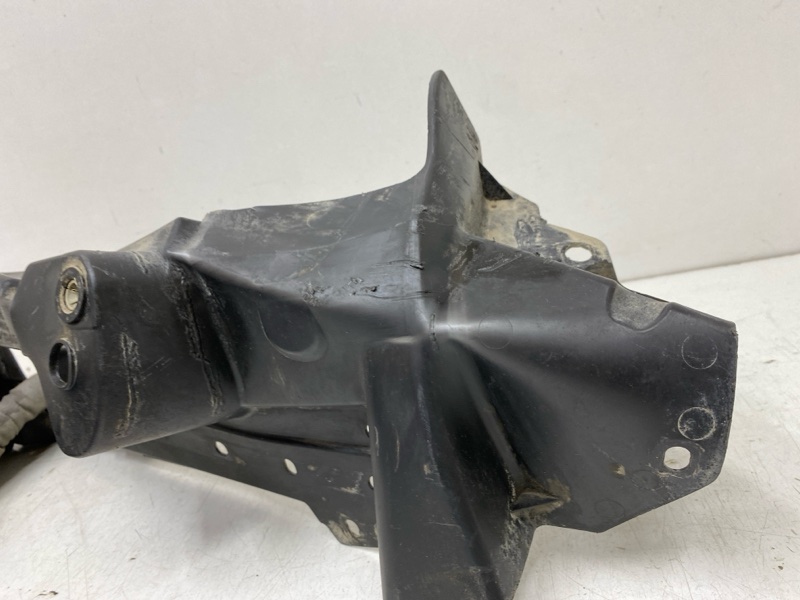 Пыльник двигателя