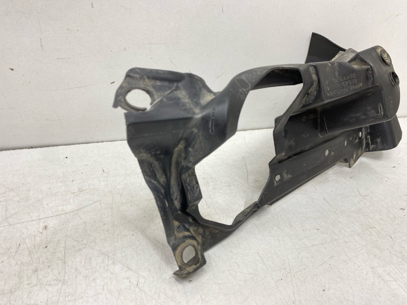 Пыльник двигателя