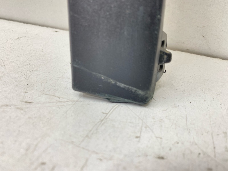 Накладка переднего крыла правого