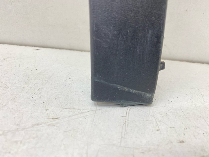 Накладка переднего крыла правого