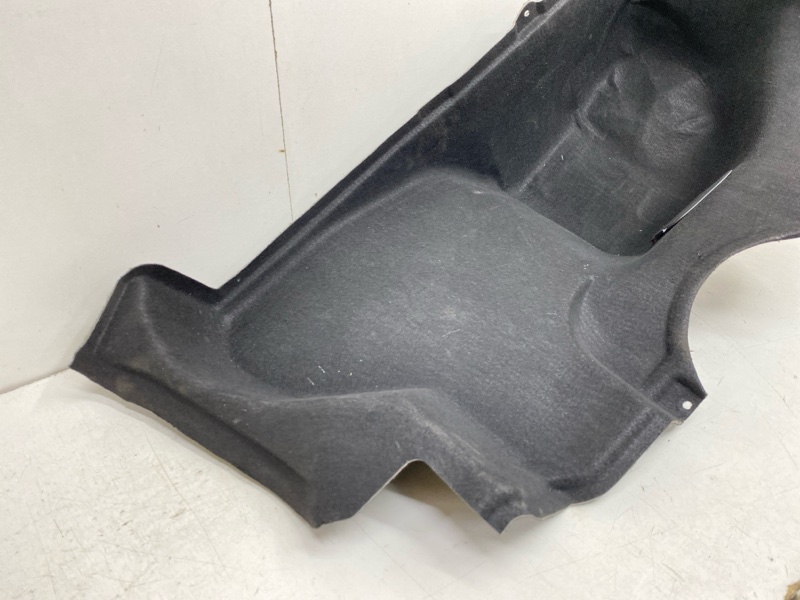 Обшивка багажника