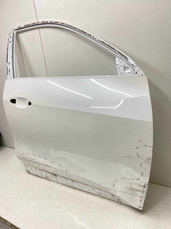 Дверь передняя правая