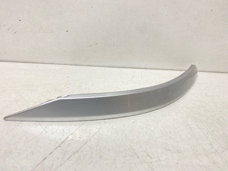 Молдинг заднего бампера левый