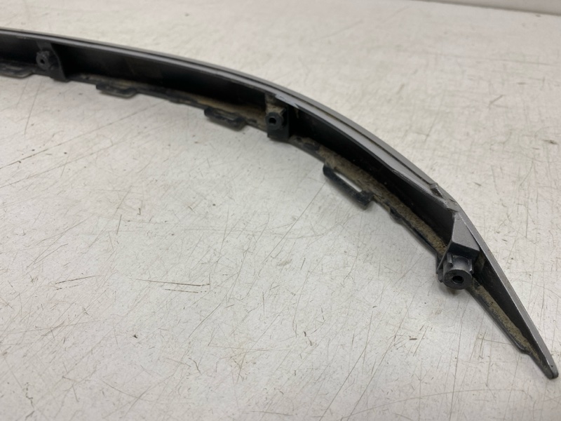 Молдинг заднего бампера левый