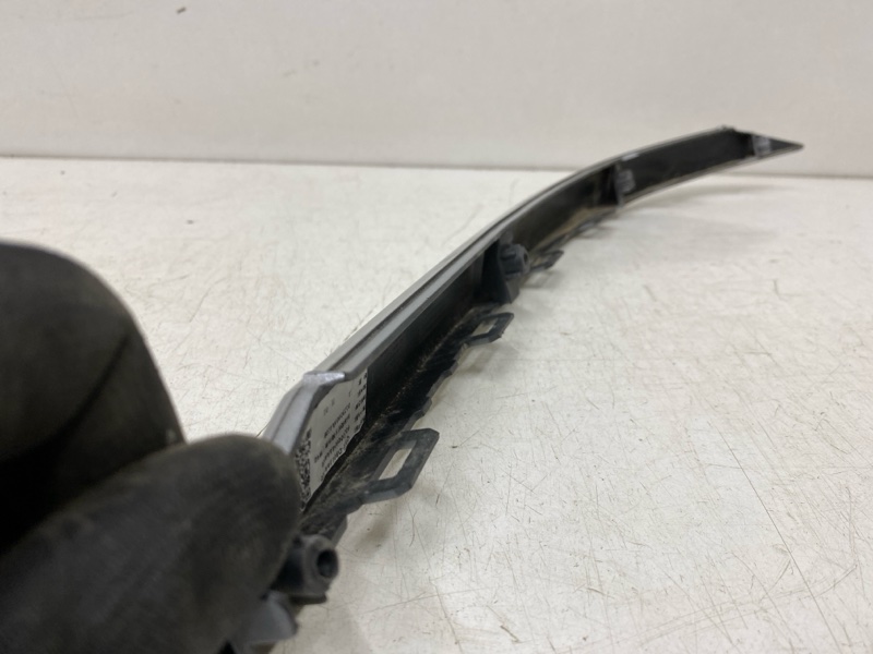 Молдинг заднего бампера левый