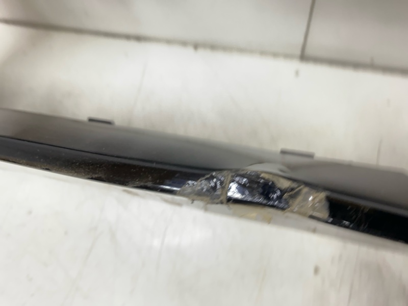 Накладка переднего бампера