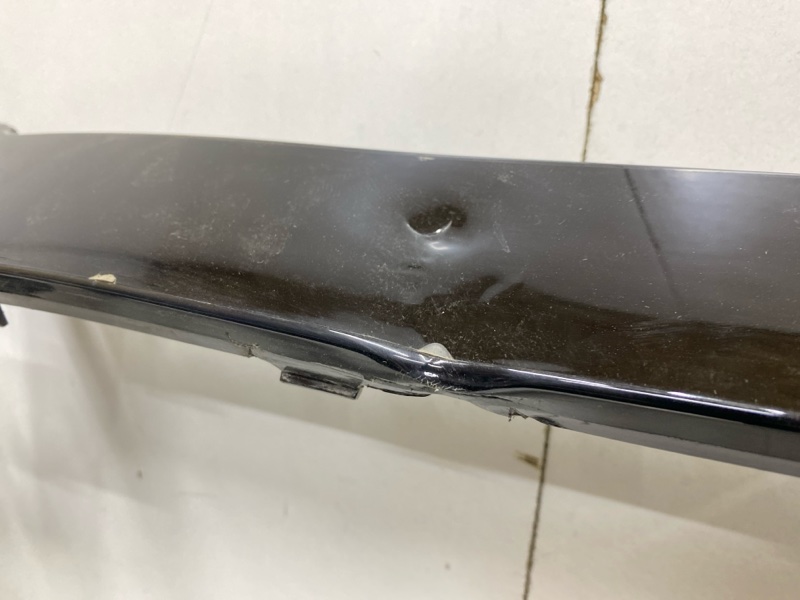 Накладка переднего бампера