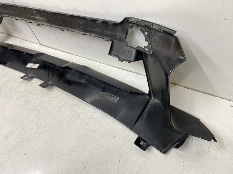 Накладка переднего бампера