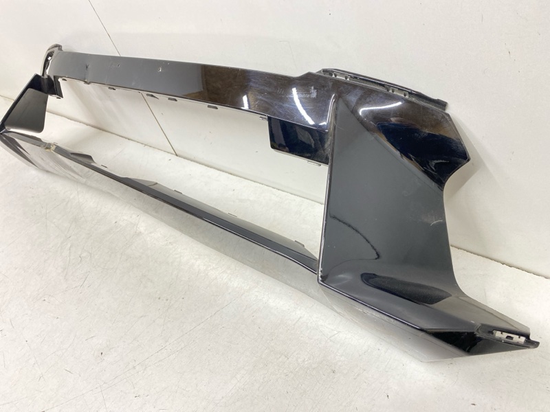 Накладка переднего бампера